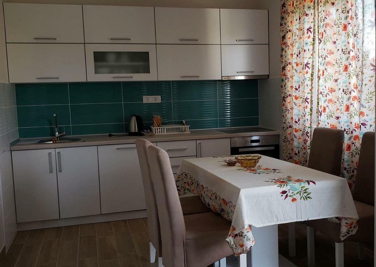 2bd Apartment in Bar Montenegro Buitenkant foto