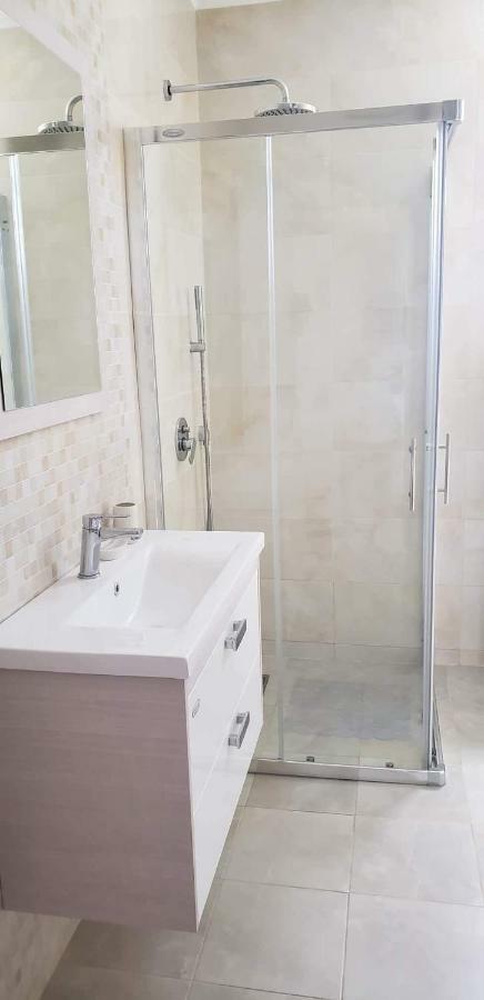 2bd Apartment in Bar Montenegro Buitenkant foto